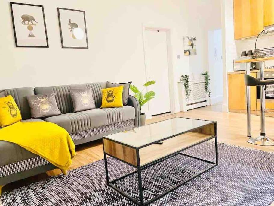 Lovely 2 Bedroom Apartment In Chelsea Sw3 London Luaran gambar