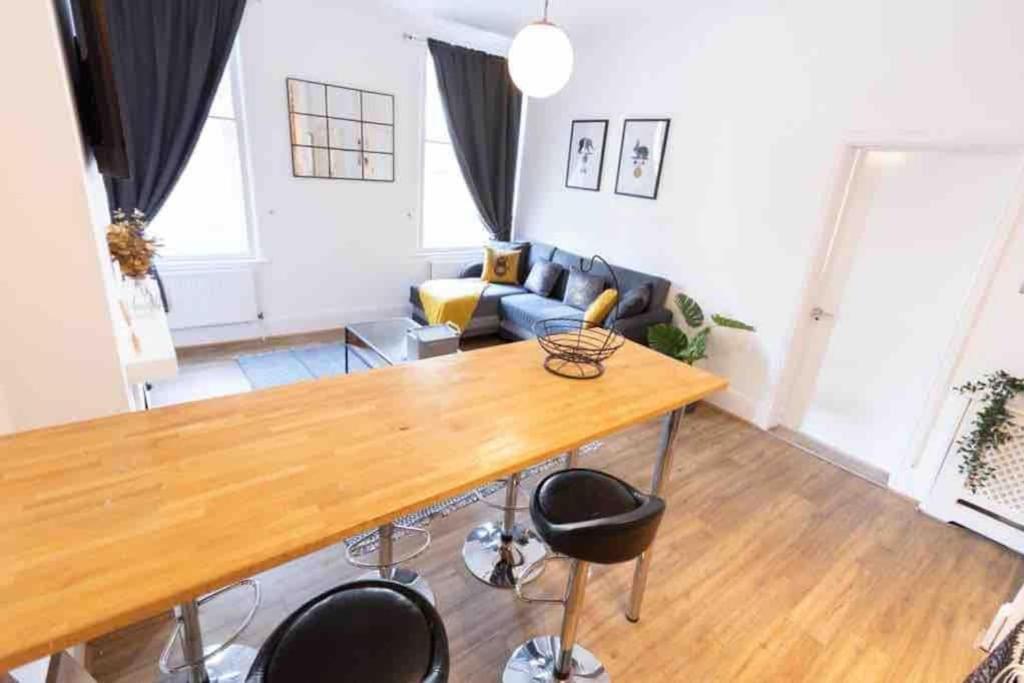 Lovely 2 Bedroom Apartment In Chelsea Sw3 London Luaran gambar